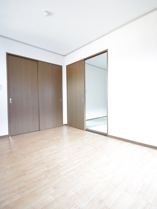 物件内観写真18　(居室)