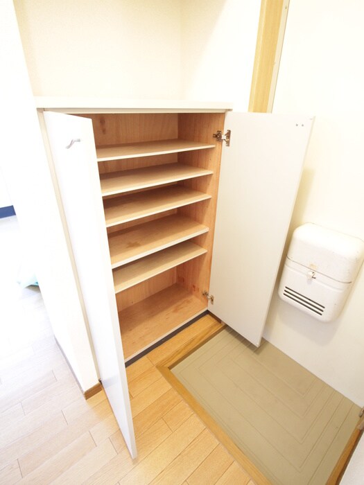 物件内観写真21　(靴箱)