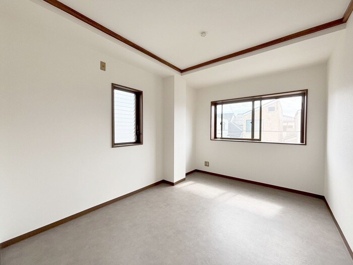 物件内観写真8　(居室)