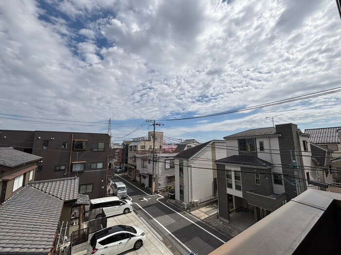 物件内観写真22　(室内からの展望)