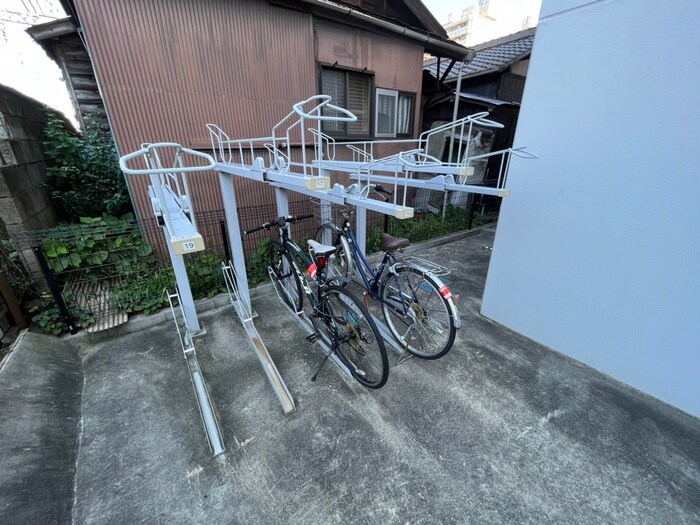 物件外観写真4　(建物設備)