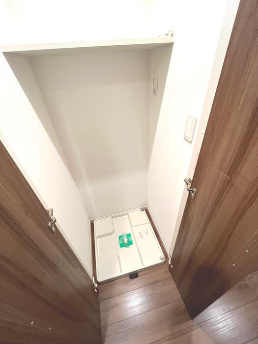 物件内観写真15　(洗濯機置場)