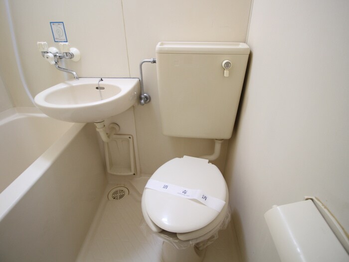 物件内観写真12　(トイレ)