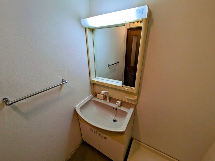 物件内観写真13　(洗面)