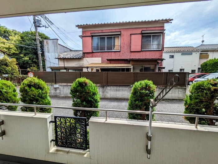 物件内観写真21　(室内からの展望)