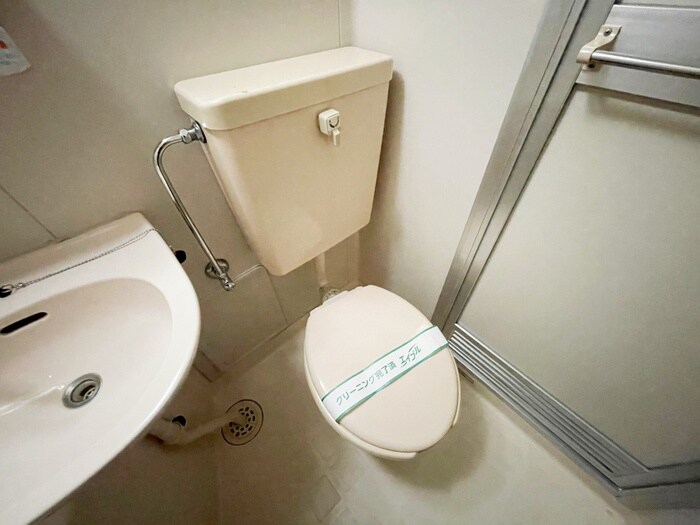 物件内観写真13　(トイレ)