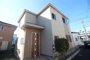 西大沼2丁目貸家外観写真