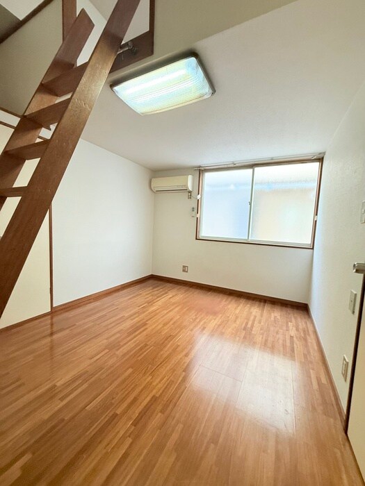 物件内観写真7　(居室)