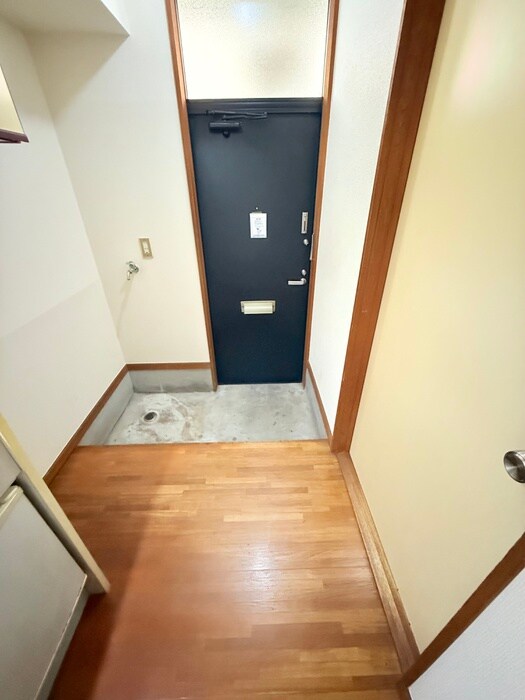 物件内観写真15　(廊下)