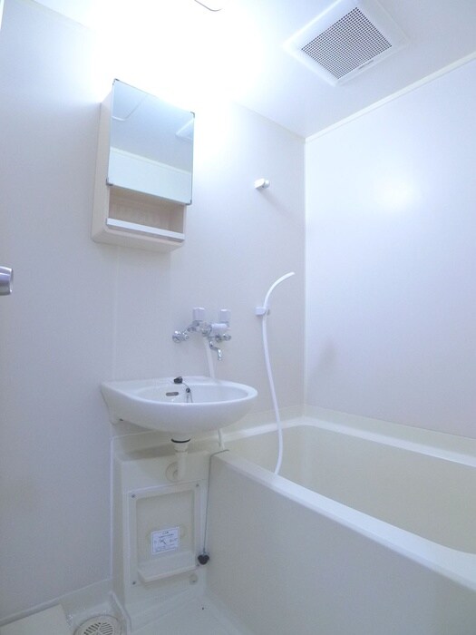 物件内観写真13　(バス／シャワールーム等)