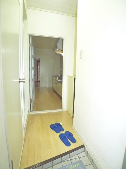 物件内観写真17　(玄関)