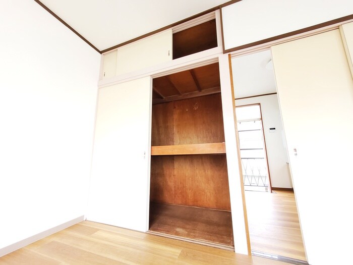 物件内観写真12　(収納)