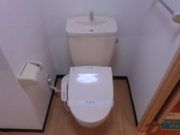 物件内観写真13　(トイレ)