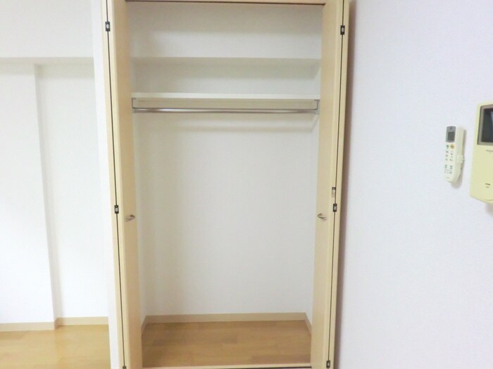 物件内観写真15　(収納)