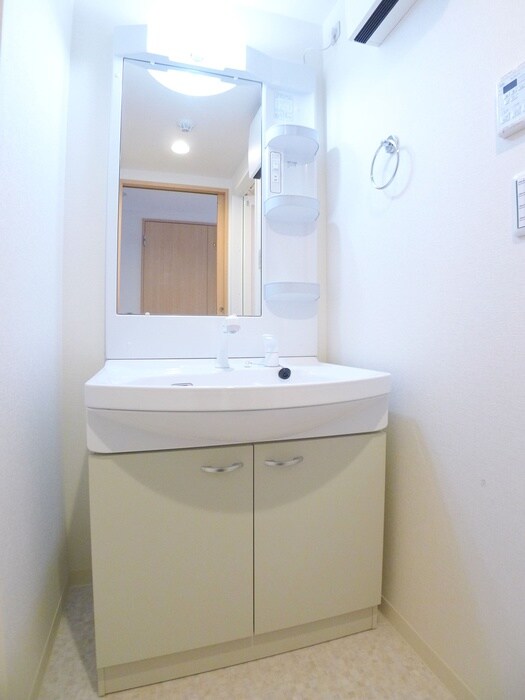 物件内観写真12　(洗面)