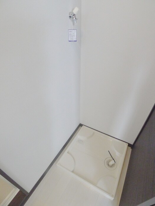 物件内観写真12　(洗濯機置場)