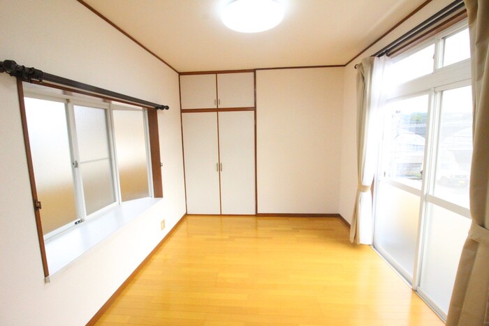 物件内観写真3　(居室)