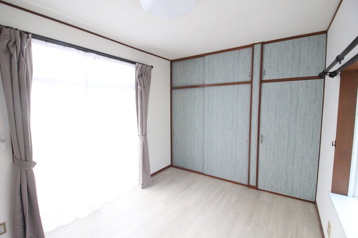 物件内観写真3　(居室)