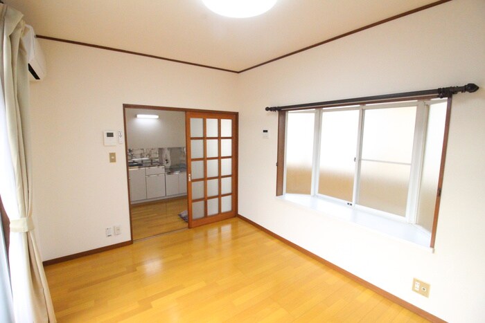 物件内観写真5　(居室)