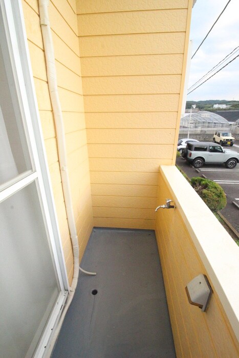 物件内観写真10　(洗濯機置場)