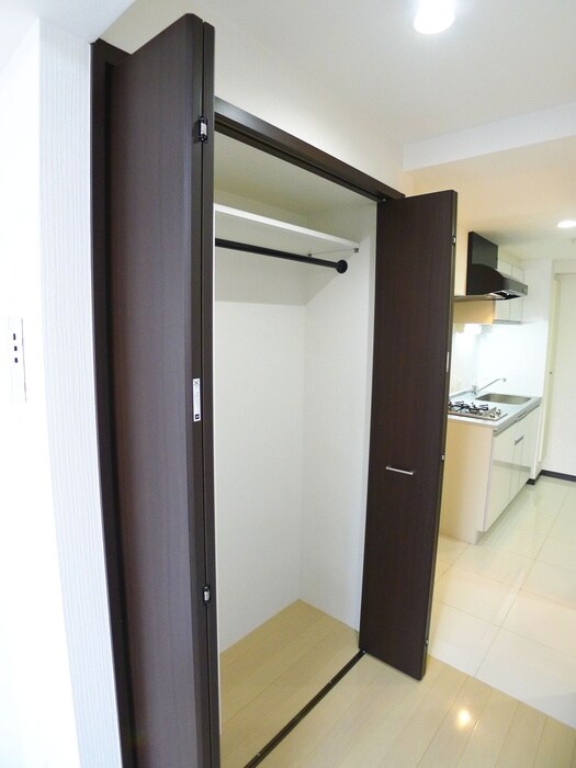 物件内観写真9　(収納)