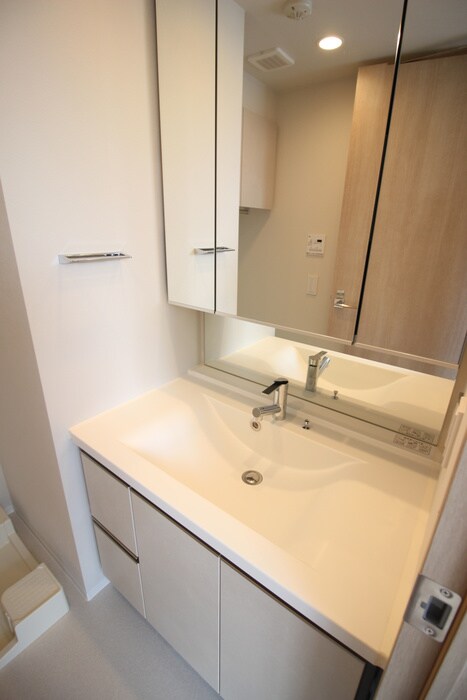 物件内観写真15　(洗面)