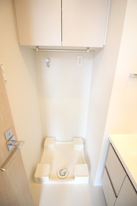 物件内観写真18　(洗濯機置場)