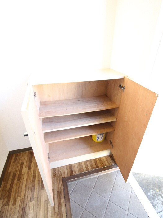 物件内観写真14　(靴箱)