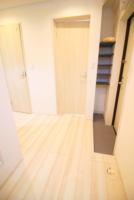 物件内観写真19　(廊下)