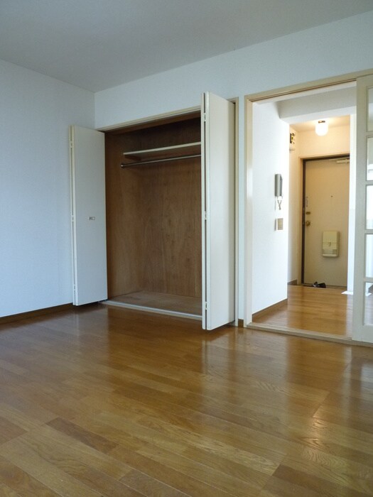 物件内観写真14　(居室)