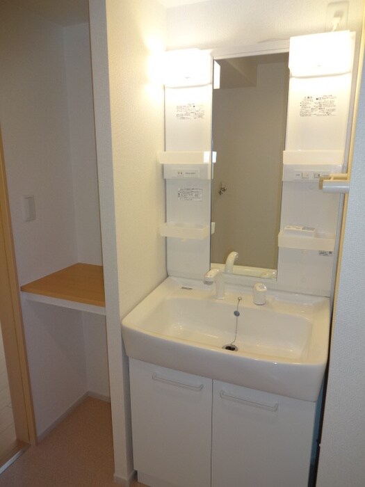 物件内観写真13　(洗面)