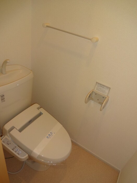 物件内観写真15　(トイレ)