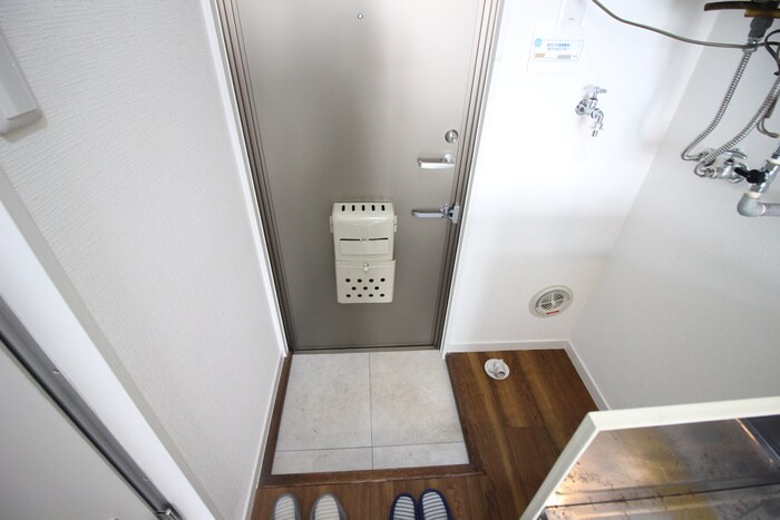 物件内観写真7　(玄関)