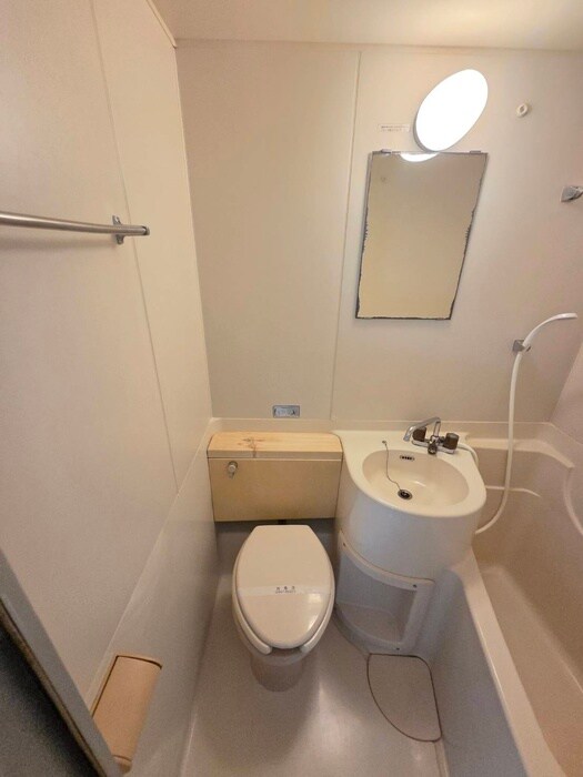 物件内観写真10　(トイレ)