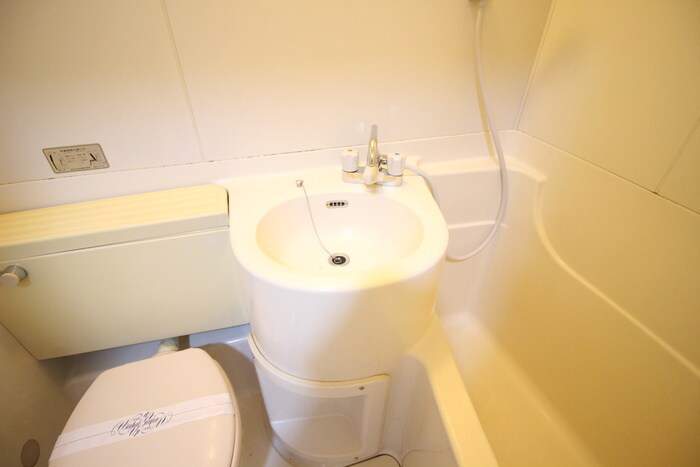 物件内観写真12　(洗面)