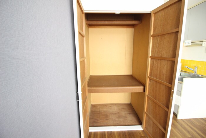 物件内観写真13　(収納)
