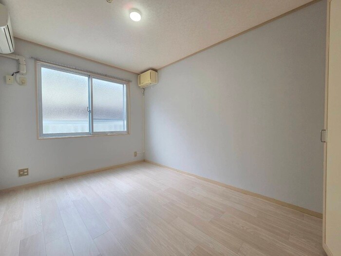 物件内観写真13　(居室)