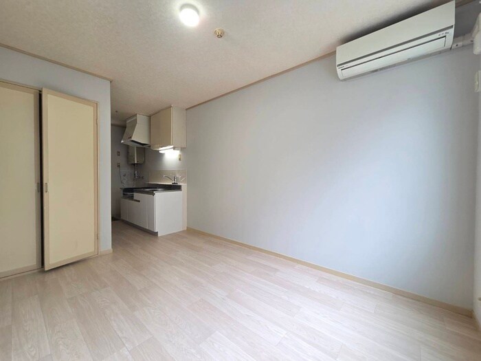 物件内観写真21　(居室)