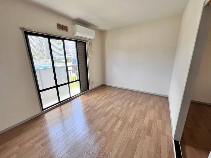 物件内観写真17　(居室)