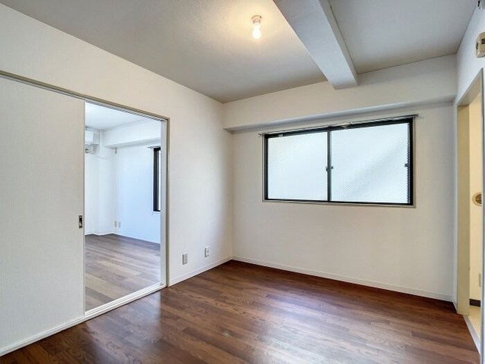 物件内観写真6　(居室)