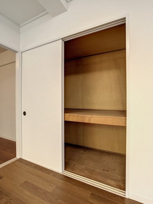 物件内観写真16　(収納)