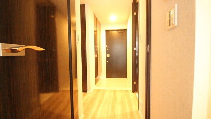 物件内観写真14　(廊下)