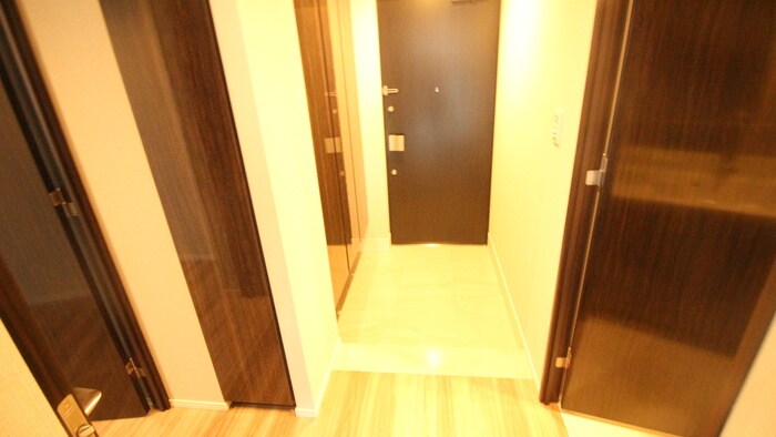 物件内観写真19　(玄関)