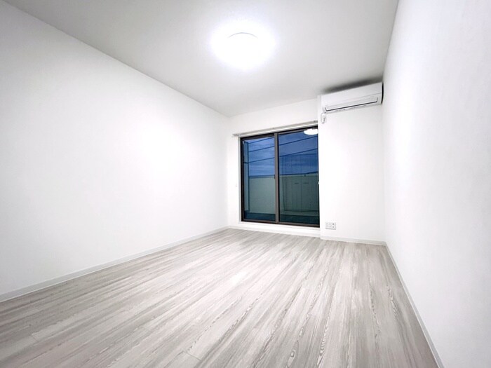 物件内観写真1　(居室)