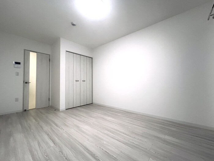 物件内観写真4　(居室)