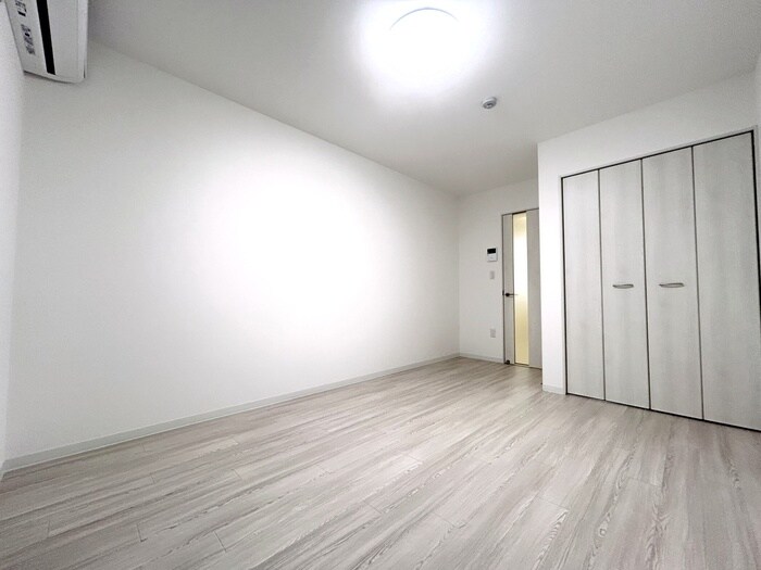 物件内観写真4　(居室)