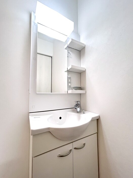 物件内観写真7　(洗面)