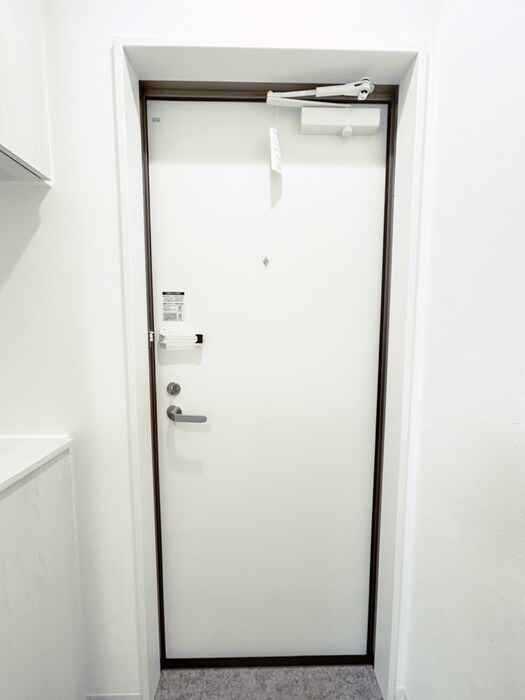 物件内観写真14　(玄関)