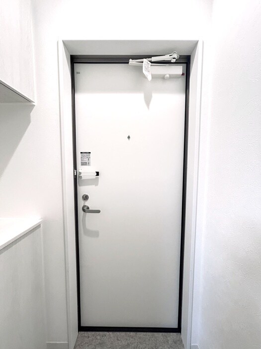 物件内観写真15　(玄関)