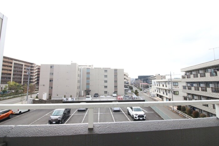 物件内観写真22　(室内からの展望)